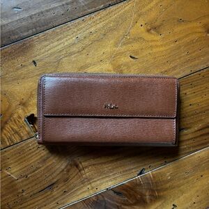 Lauren Ralph Lauren zipper wallet